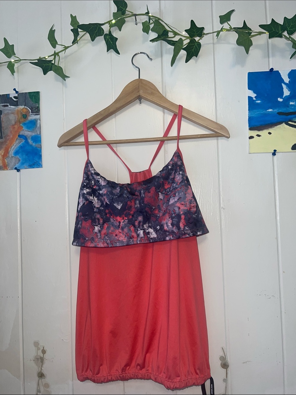 ❤️ Nike Layered Tankini Top is a coral pink, strappy sports-bra-xl